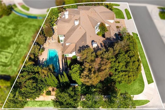 779 Coral Tree, Upland, CA 91784