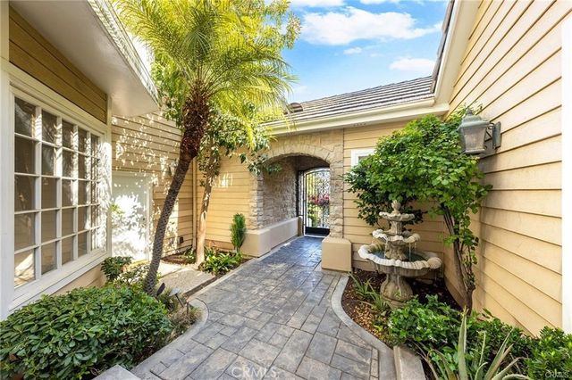 779 Coral Tree, Upland, CA 91784