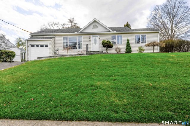 240 Shepard Avenue, Hamden, CT 06514