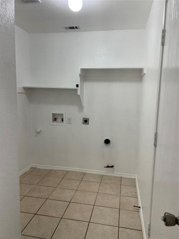 1945 Bodine Lane, Dallas, TX 75217