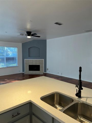 1945 Bodine Lane, Dallas, TX 75217