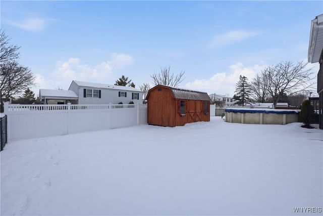 6610 Parkwood Drive, Lockport Town, NY 14094