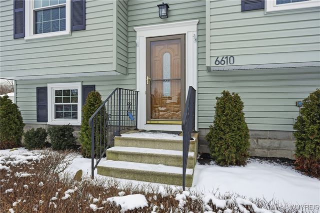 6610 Parkwood Drive, Lockport Town, NY 14094