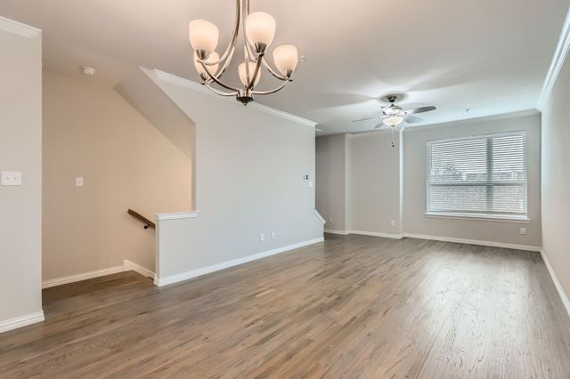 301 E Lamar Street 12, Mckinney, TX 75069