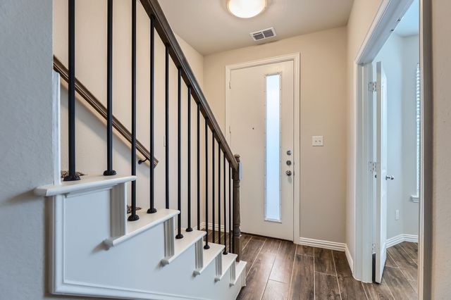 301 E Lamar Street 12, Mckinney, TX 75069