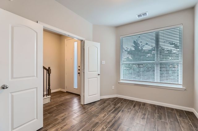 301 E Lamar Street 12, Mckinney, TX 75069