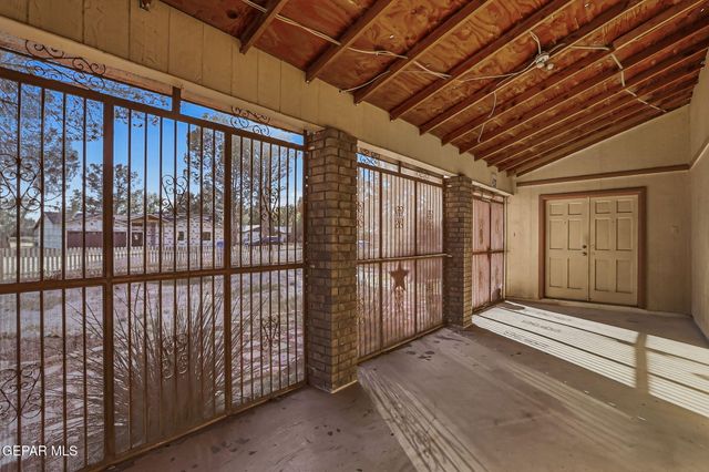 12243 HERITAGE Way, Clint, TX 79836