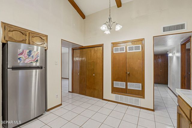 12243 HERITAGE Way, Clint, TX 79836
