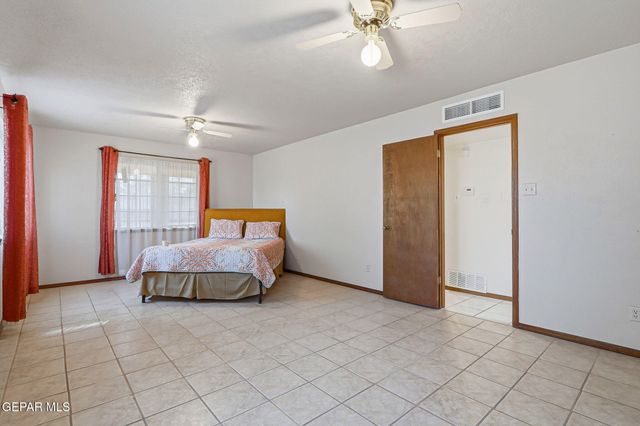 12243 HERITAGE Way, Clint, TX 79836