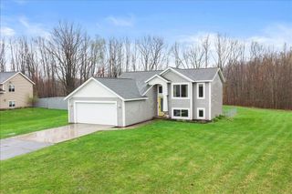 2194 Winston View Drive Ne, Solon Twp, MI 49319