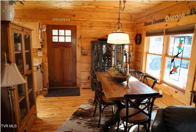 171 Bankers Bend, Mountain City, TN 37683