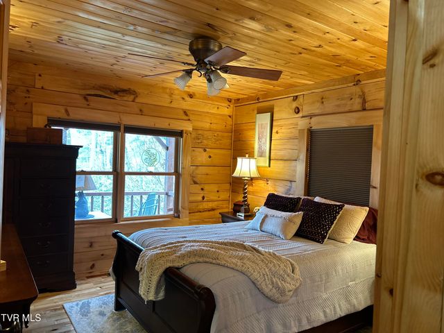 171 Bankers Bend, Mountain City, TN 37683