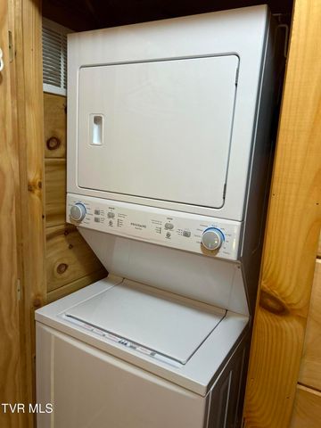 171 Bankers Bend, Mountain City, TN 37683