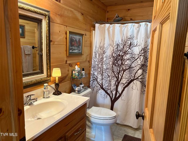 171 Bankers Bend, Mountain City, TN 37683