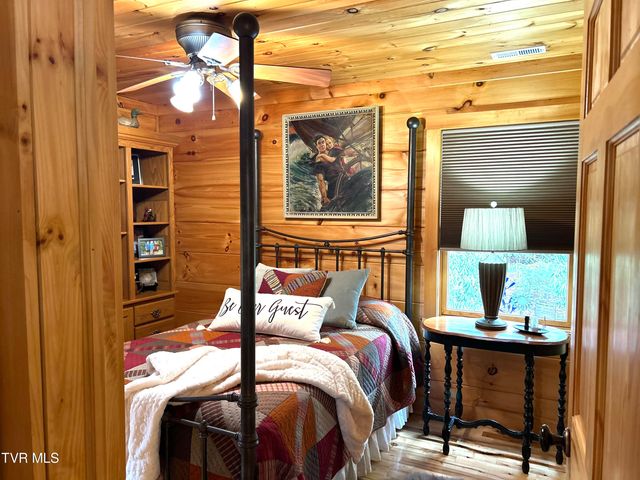 171 Bankers Bend, Mountain City, TN 37683