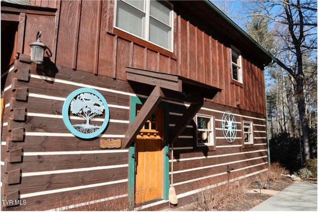 171 Bankers Bend, Mountain City, TN 37683