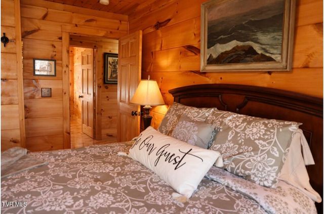 171 Bankers Bend, Mountain City, TN 37683