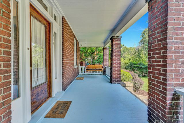 818 Day AVE, Roanoke, VA 24016