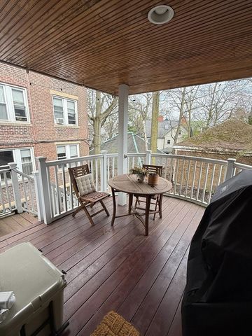 117 Sutherland Rd. 117, Boston, MA 02135