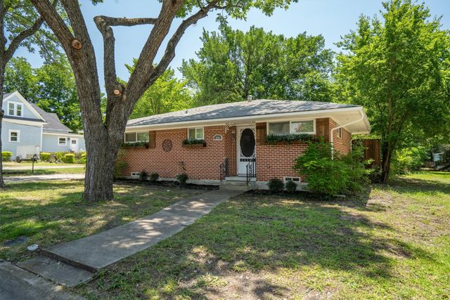 210 Hill Street, Farmersville, TX 75442