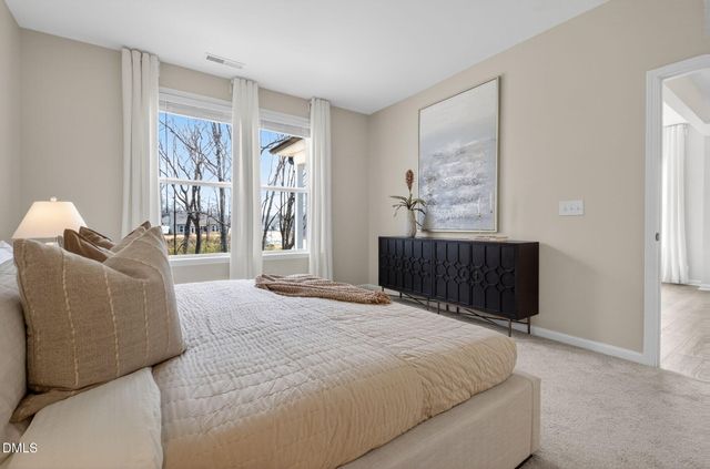 24 N Brookhollow Way, Clayton, NC 27520