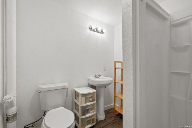 612 E Mistletoe Ave, San Antonio, TX 78212