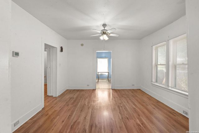 612 E Mistletoe Ave, San Antonio, TX 78212