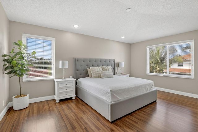 1583 SW 186th Terrace, Pembroke Pines, FL 33029