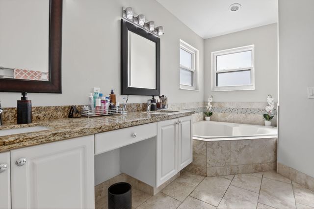 1583 SW 186th Terrace, Pembroke Pines, FL 33029