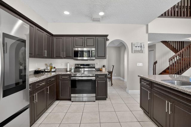 1583 SW 186th Terrace, Pembroke Pines, FL 33029