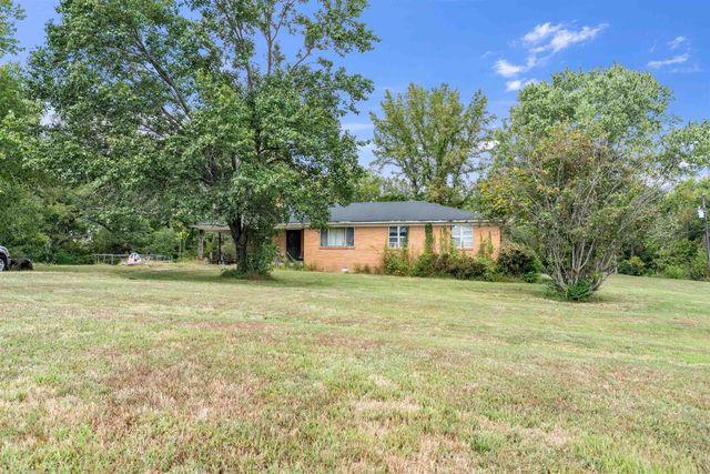 864 AKINS STORE RD, Munford, TN 38058