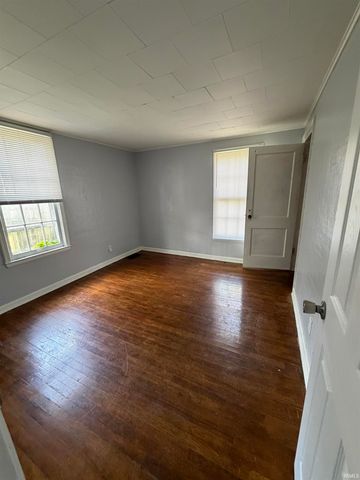 810 E 3rd Street, Mishawaka, IN 46544