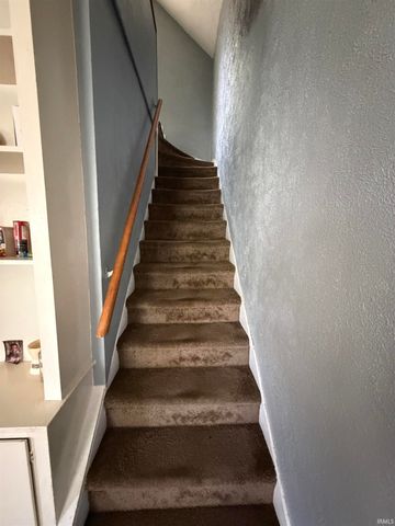 810 E 3rd Street, Mishawaka, IN 46544