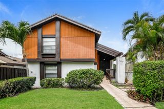 1430 W Sandpiper Circle, Pembroke Pines, FL 33026
