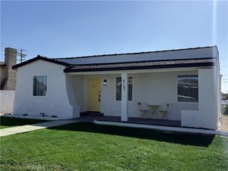 9151 La Salle, Los Angeles, CA 90047