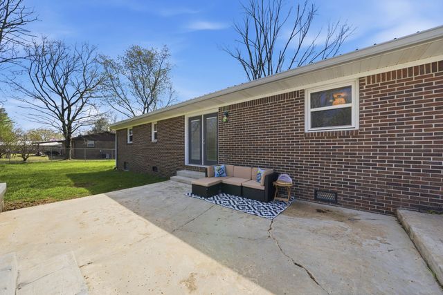 166 Bains Rd, Hillsboro, TN 37342