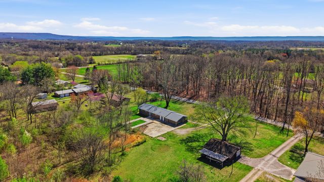 166 Bains Rd, Hillsboro, TN 37342