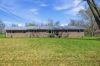 166 Bains Rd, Hillsboro, TN 37342