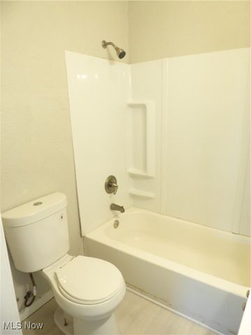 3712 W 103rd Street, Cleveland, OH 44111