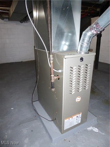 3712 W 103rd Street, Cleveland, OH 44111