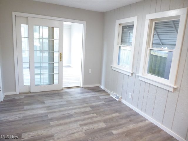 3712 W 103rd Street, Cleveland, OH 44111