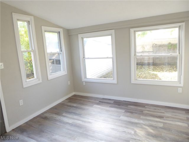 3712 W 103rd Street, Cleveland, OH 44111