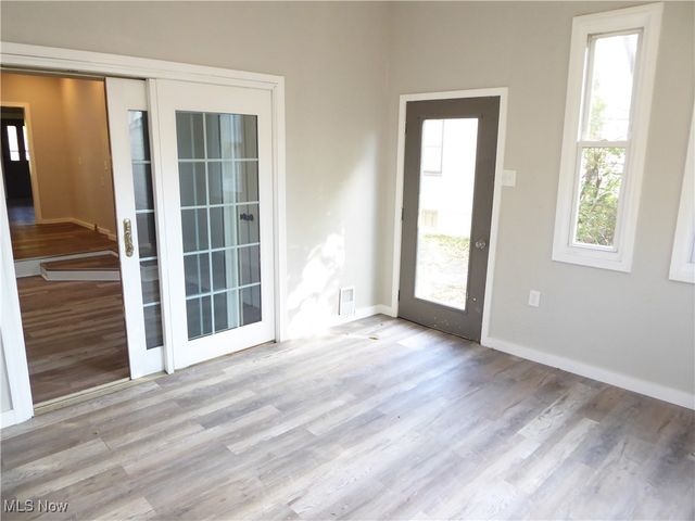 3712 W 103rd Street, Cleveland, OH 44111