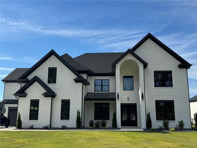 5797 Orouke Rd, Sugar Hill, GA 30518