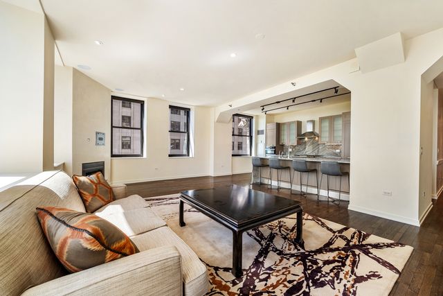 6 N Michigan Avenue 1103, Chicago, IL 60602