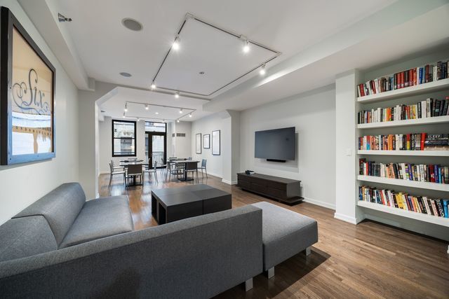 6 N Michigan Avenue 1103, Chicago, IL 60602