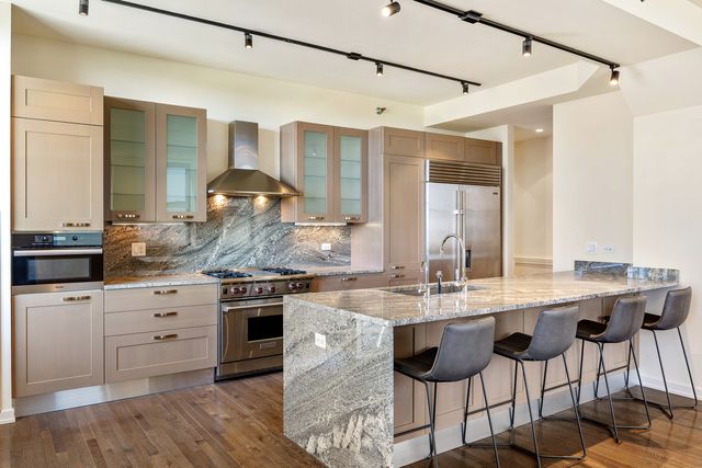 6 N Michigan Avenue 1103, Chicago, IL 60602