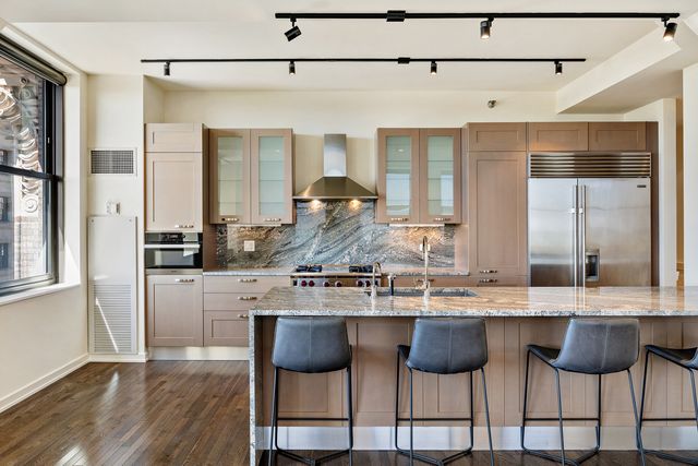 6 N Michigan Avenue 1103, Chicago, IL 60602