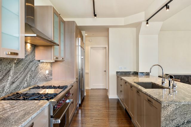 6 N Michigan Avenue 1103, Chicago, IL 60602