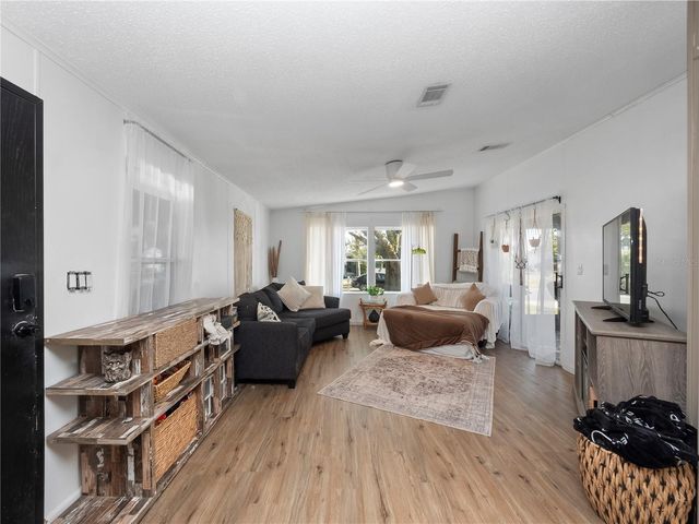 216 ELLSWORTH DRIVE, Kissimmee, FL 34758